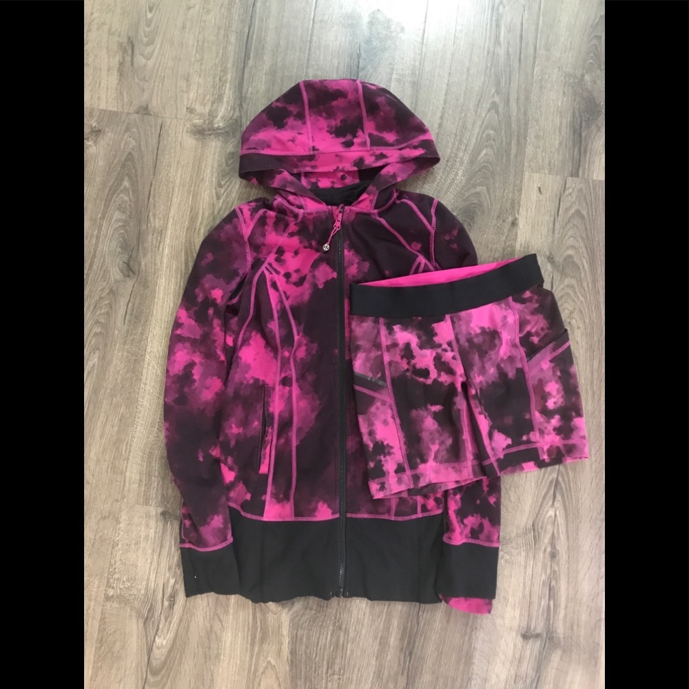 LULULEMON | Sweater & Shorts